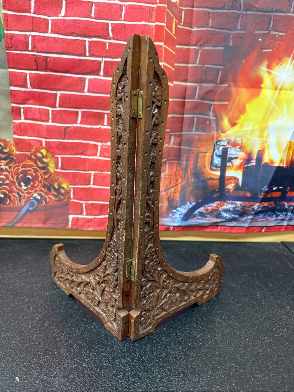 Vintage hand Carved Wooden Display Stand easel India